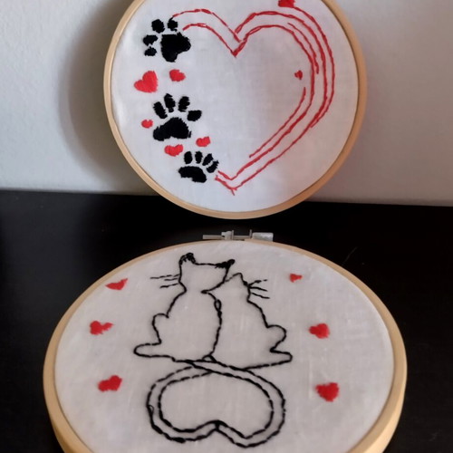 Embroidery set on hoops, diameter 13.5 cm, new