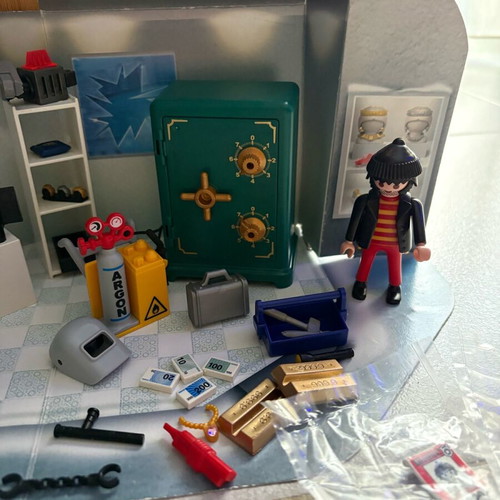 Playmobil Jewelry Store Burglary used, code 9007