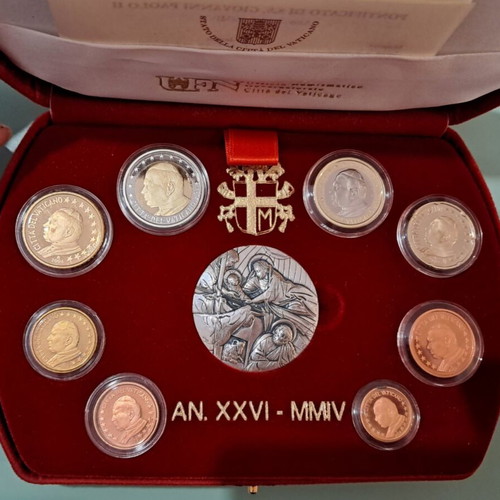 Vatican 2004 Official Euro Proof Set with Silver Medal, new