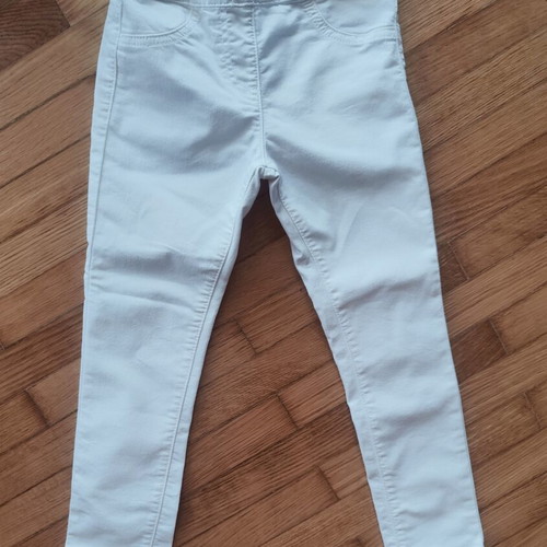 Benetton jeans like new, size 116 cm, age 5-6 years, white