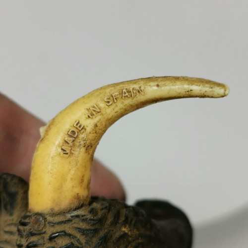 Spanish plastic bottle stopper with bull head vintage, used