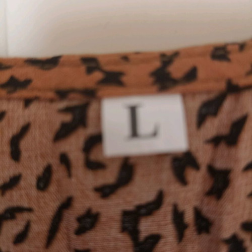 Leopard dress large new, long with buttons and ruffles