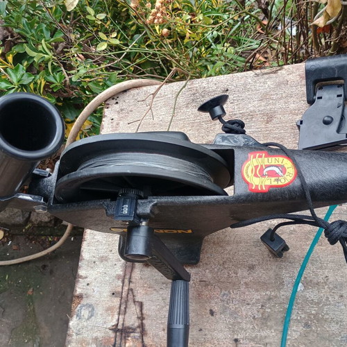 Cannon Uni-Troll 5 Handheld Downrigger like new with accessories gift