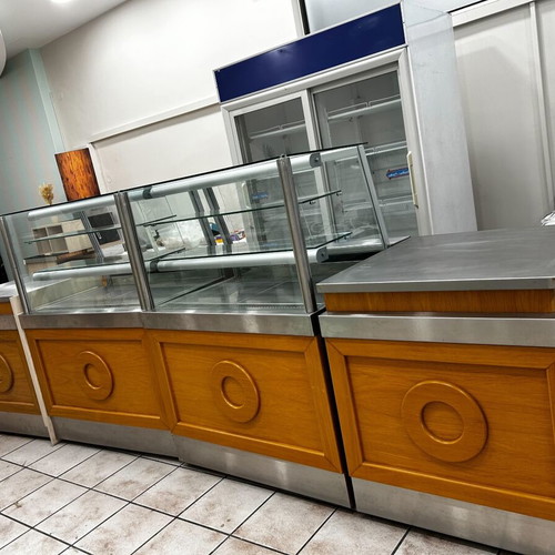 Display Counter Set like new, refrigerated and heated sections, 3.6m length