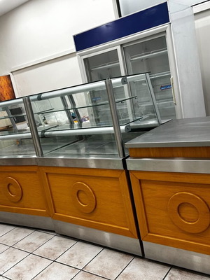 Display Counter Set like new, refrigerated and heated sections, 3.6m length