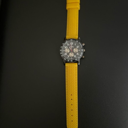 Swiss unisex watch like new, yellow and gold