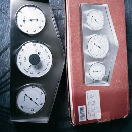 Stainless steel weather station with thermometer, barometer, hygrometer
