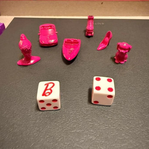 Monopoly Barbie board game like new