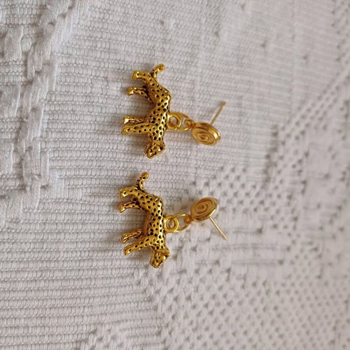Leopard earrings new, gold color