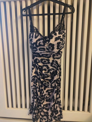 Women’s animal print dress On Line new, size S/M
