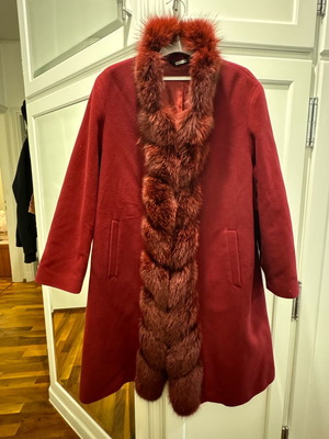 Γυναικείο παλτό Grigiombra με γούνα, σαν καινούργιο, μπορντώ νούμερο 43
