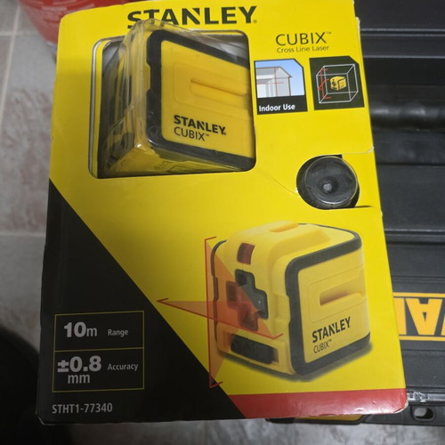 Stanley Cubix cross line laser level