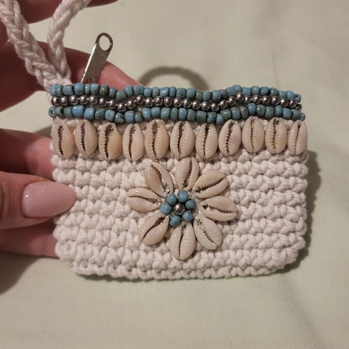 Handmade knitted wallet with shells new, white and turquoise