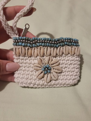 Handmade knitted wallet with shells new, white and turquoise