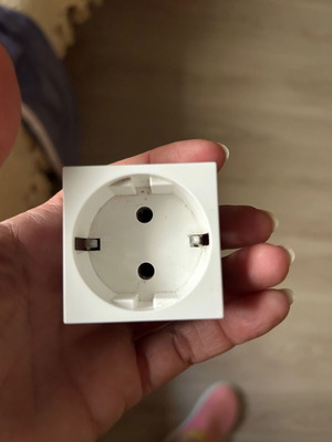 Sicury 2P+T 16A, DE socket white Neve Up new