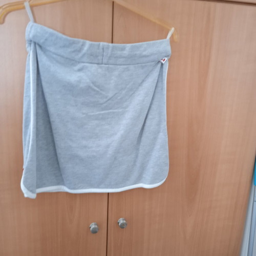 H&M skirt gray like new