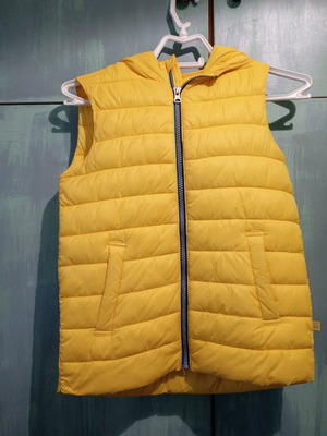 Benetton sleeveless jacket like new, yellow, for 7-8 years old