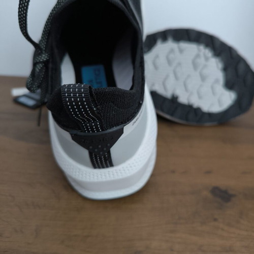 Zara Athletic Spume Foam V3 Sneakers, Size 43, Black and White
