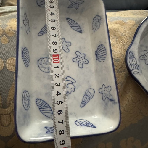 Set of 4 heat-resistant cookware and bakeware like new