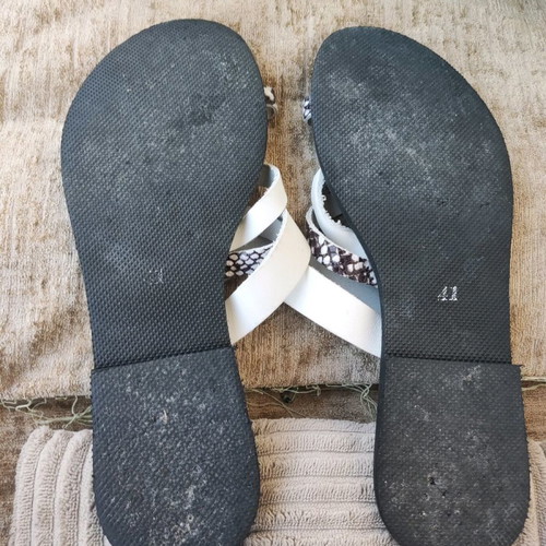 Flat leather sandals used, Greek made, size 41, white