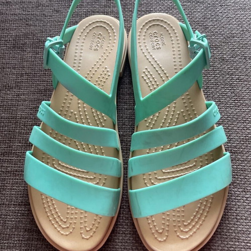 Crocs Tulum W5 green sandals like new