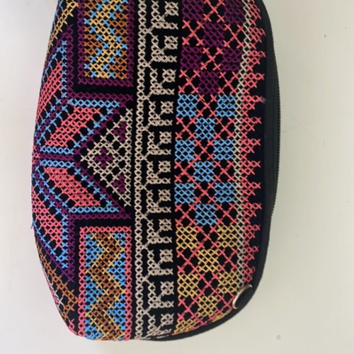 Handheld colorful neseser like new