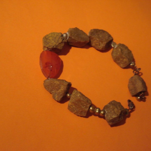 Bracelet with stones used