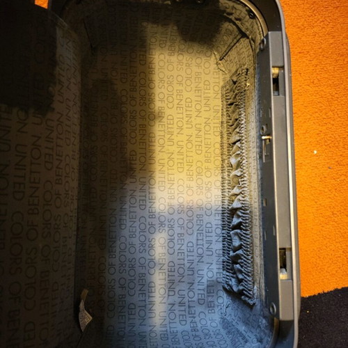 United Colors of Benetton used vanity case for travel without lock