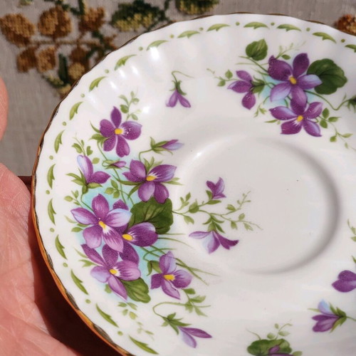 Royal Albert February tea cup like new, bone china