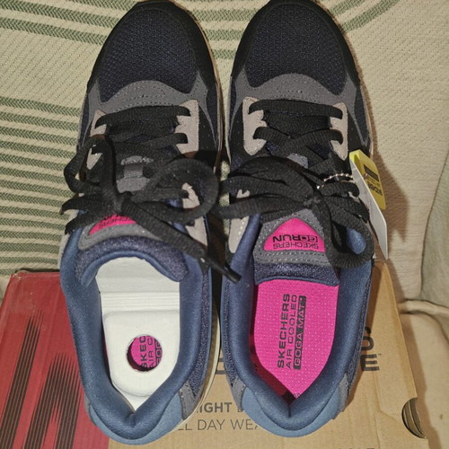 Skechers GO RUN Consistent 2.0 athletic shoes new, black and blue