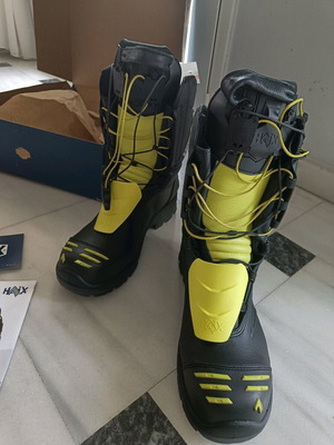 Haix Fire Eagle 2.0 Firefighting Boots new, size 44, black and yellow