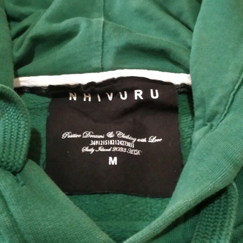 Nhivuru hooded sweatshirt size M used, green