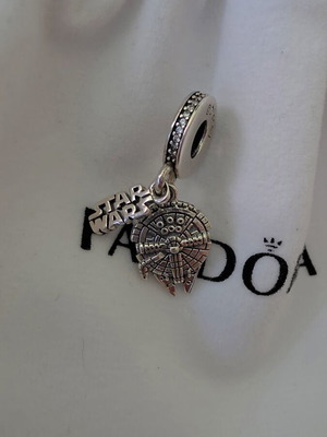 Pandora charm Star Wars Millennium Falcon s925Ale like new