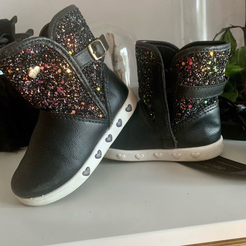 Pampili Brazilian boots with light like new size 24