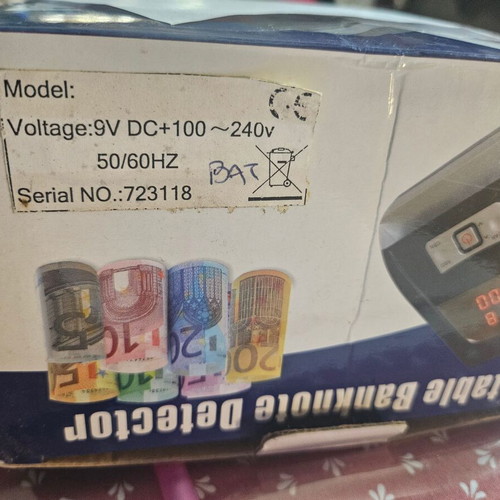Portable Banknote Detector like new, upgraded for new banknotes