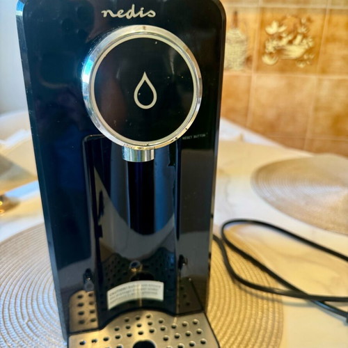 Nedis KAWD100FBK kettle like new, 2.5L hot water dispenser