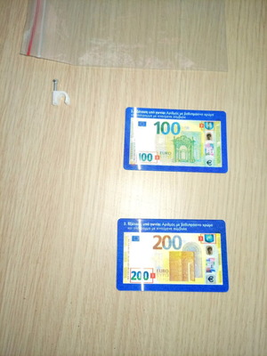 Counterfeit banknote detector new, set of 2 pieces
