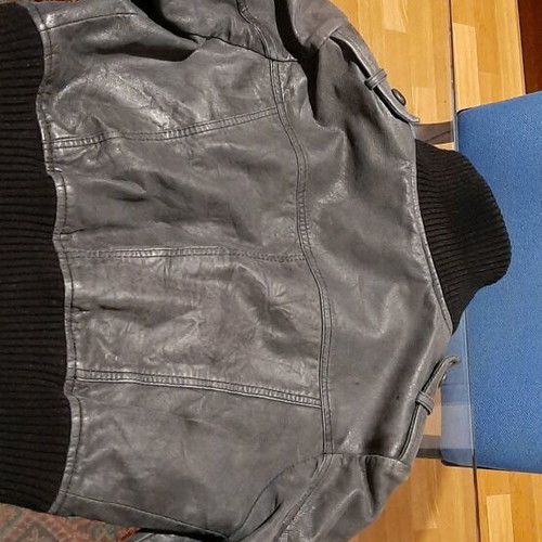Bolero women's jacket gray size M leatherette like new