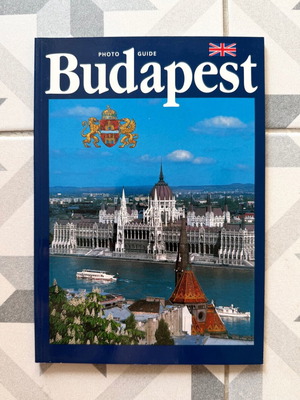 Budapest Photo Guide like new, English travel book