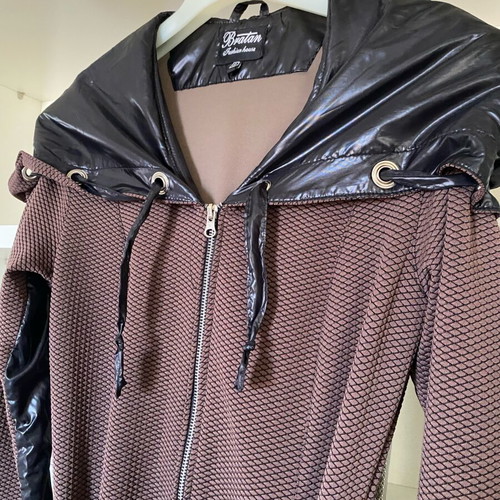Women's outerwear size S like new, black and brown