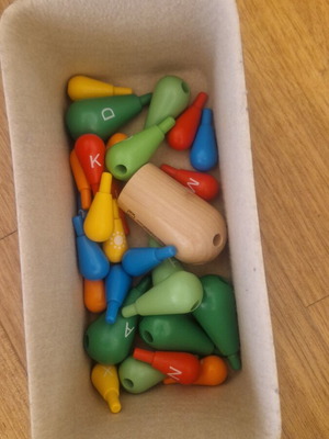 Wooden fine motor skills toy