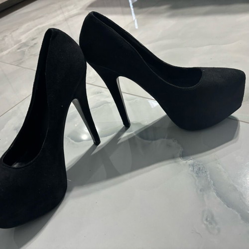 Black high heel pumps size 39 new