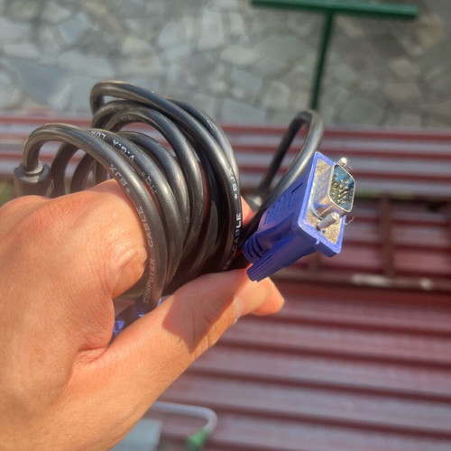 VGA cable 2m like new