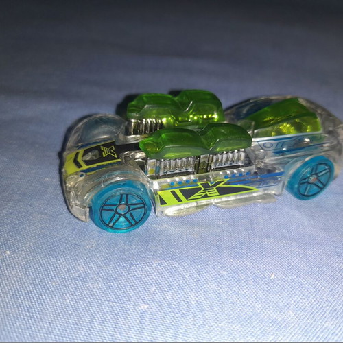 Hot Wheels X-Raycers What-4-2 μεταχειρισμένο με διαφανές σώμα και μπλε ρόδες