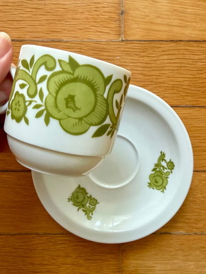 Bavaria Schumann Arzberg Coffee Cup used, white with green flowers