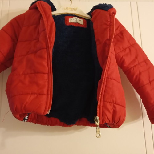 Jacket used with inner fur lining, defective zipper, for 1-year-old child