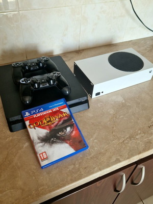 PlayStation 4 Slim and Xbox Series S bundle