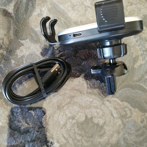 Rechargeable Car Phone Holder with Charging Cable