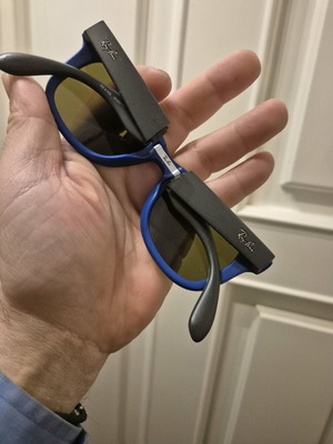 Γυαλιά ηλίου Ray-Ban RB4105 Folding Wayfarer μπλε ματ σαν καινούργια