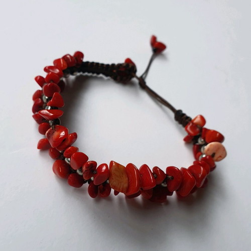 Bracelet with red stones Afro